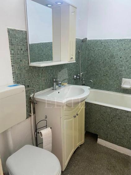 Apartament 2 camere în zona STRAZII BAITA