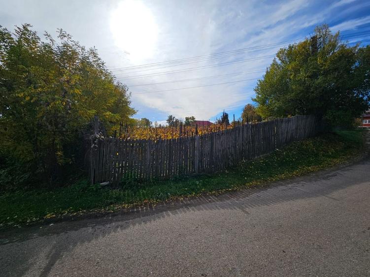 Teren intravilan 1000 mp, utilități, lângă Spital Călinești