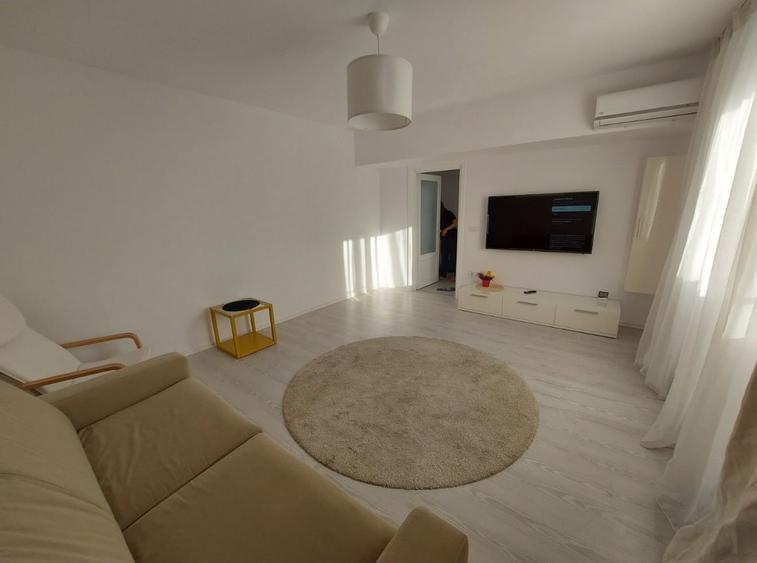 Apartament 2 camere decomandat | Terasă 15 mp | Calea Grivitei