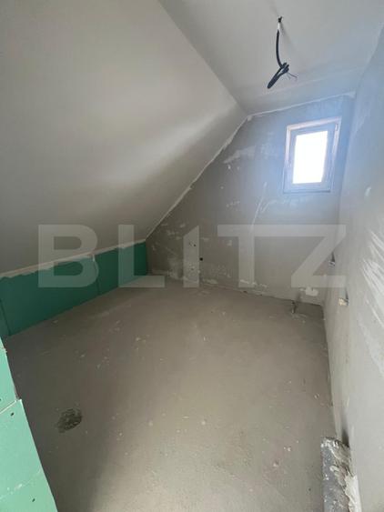 Apartament 4 camere, semifinisat, terasa, zona Cetății