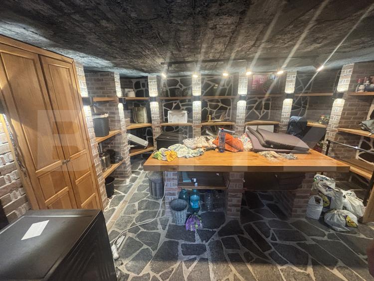 Casa tip pensiune, ideala pentru dezvoltare, 9 camere, 380 mp-Simleu SIlvaniei