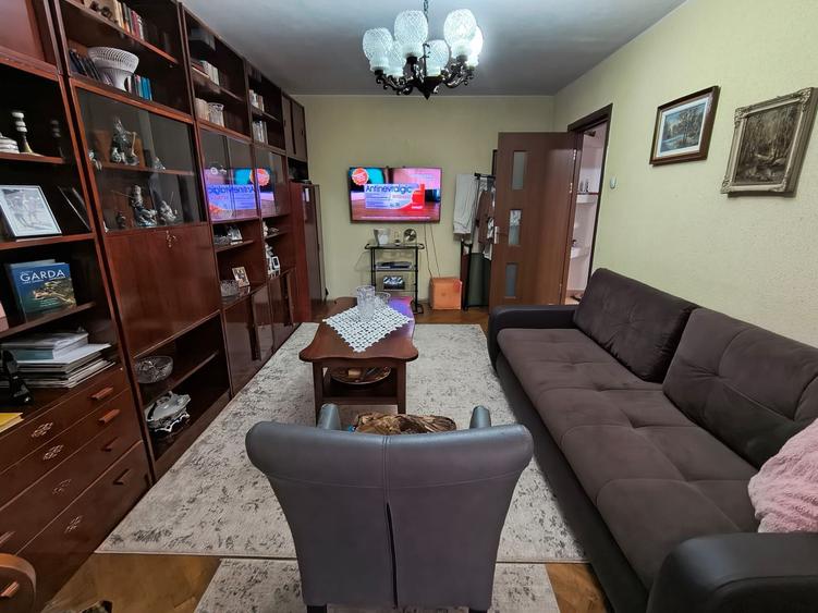 DELFINARIU 3 CAMERE 70 MP PRET 165000 EURO
