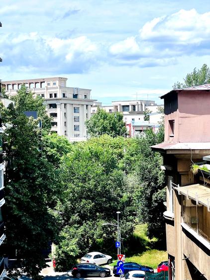 3 Camere | Bulevardul Unirii | Piața Constituției | Vedere Fântâni | Etaj 4 | 26 - 12