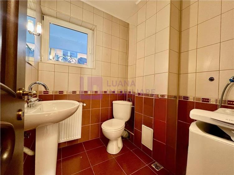 Apartament de inchiriat | 4 camere | 2 bai | Strand |