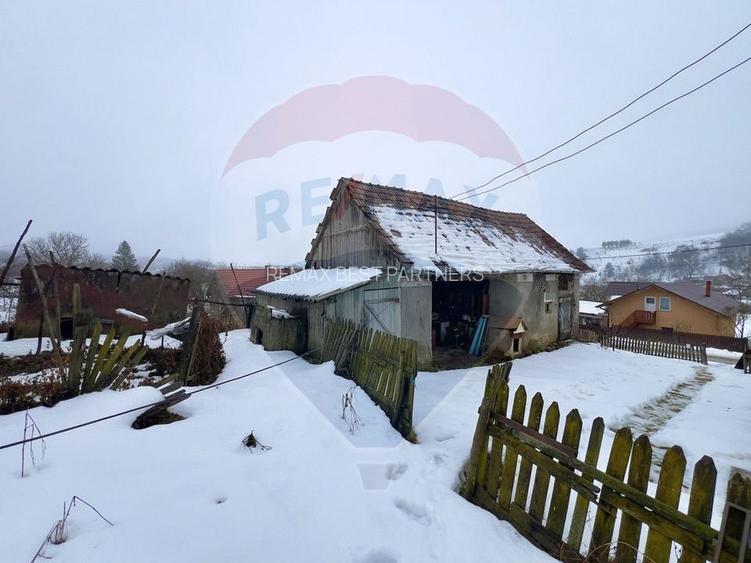 Casa cu 2 camere si teren 4887mp de vanzare in Dabaca - 16