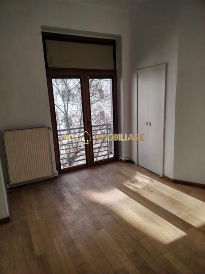 6 Camere de inchiriat | Victoriei | Metrou | Centrala | 150 mp