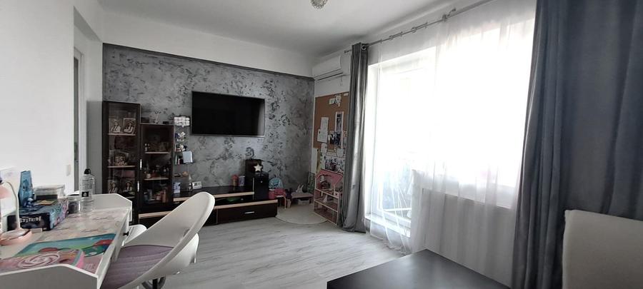 Sos. Alexandriei, 2 camere decomandat, 57 mp, centrala, parcare STB