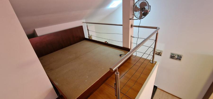 Apartament renovat cu o camera pe 2 nivele | Curte | Parcare | Grigorescu