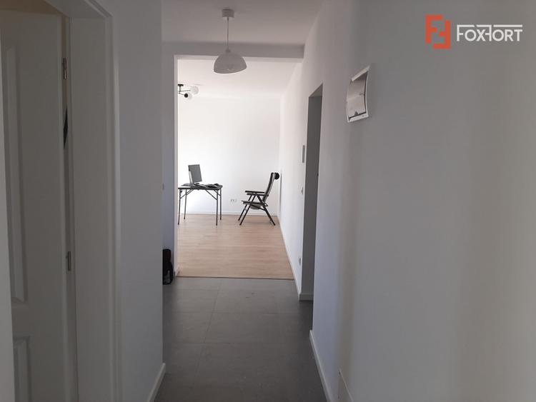 Penthouse cu 2 camere + terasa 45 mp - zona Mehala