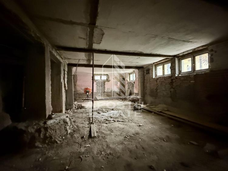Casa individuala, teren 694mp, toate utilitatile, zona Balcescu