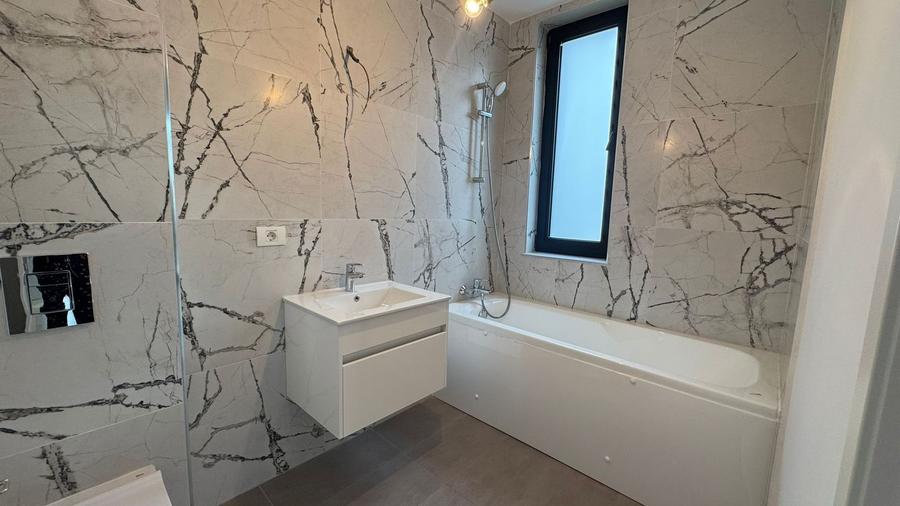 Casa 5 Camere / Iancu Nicolae / Piscina Privata