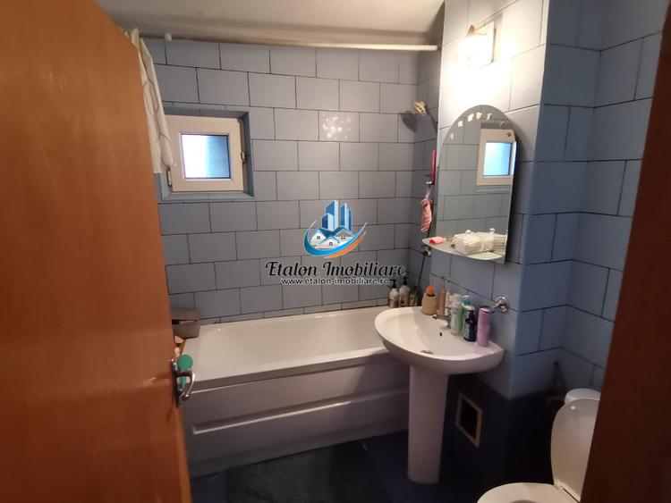 Apartament 2 camere, etaj 1, Bdul Decebal, Precista