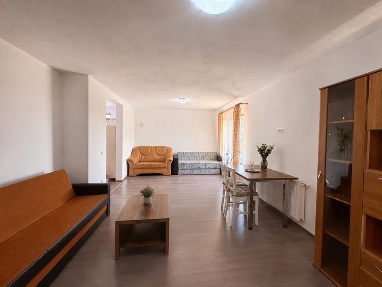 Casă individuală de închiriat | 4 camere | Curte proprie | Zonă liniștită