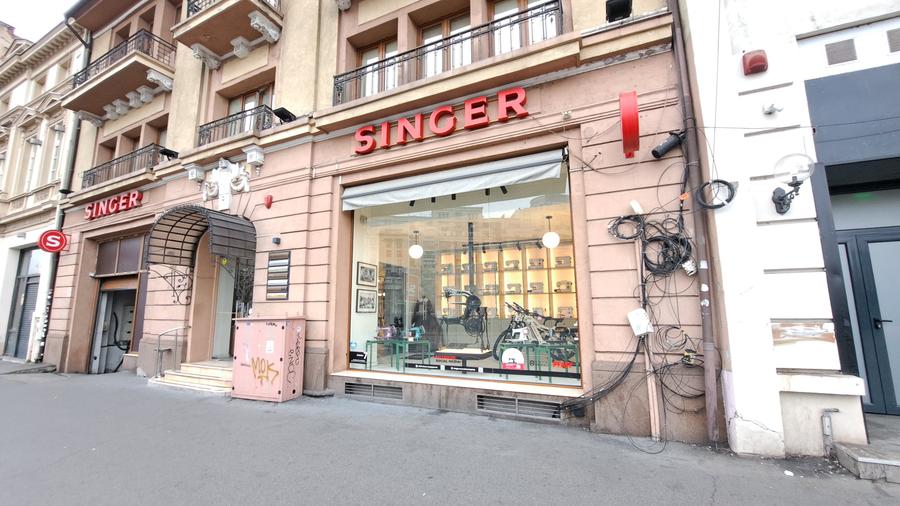 SPATIU COMERCIAL STRADAL ULTRACENTRAL CU VITRINA CU EXPUNERE STRADALA SI VAD