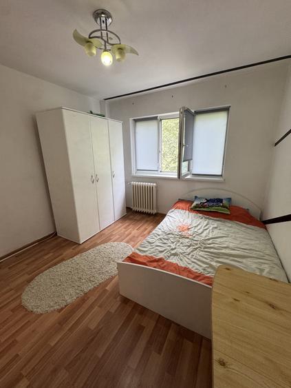 Apartament 2 camere, confort 1 semidecomandat, etaj 2/4 – pozitie excelenta