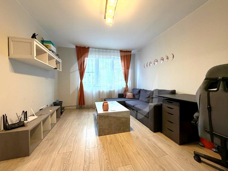 Apartament 2 camere, decomandat, etaj intermediar, Grigorescu