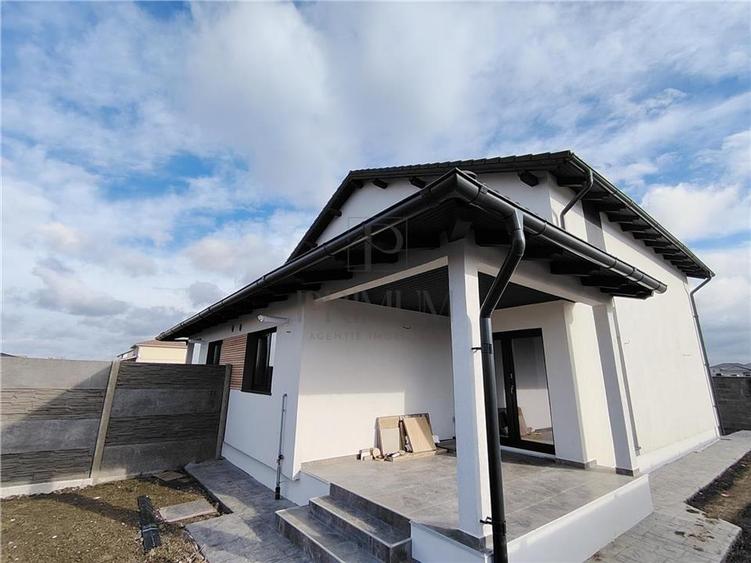 Duplex 4 camere - toate utilitatile - zona excelenta