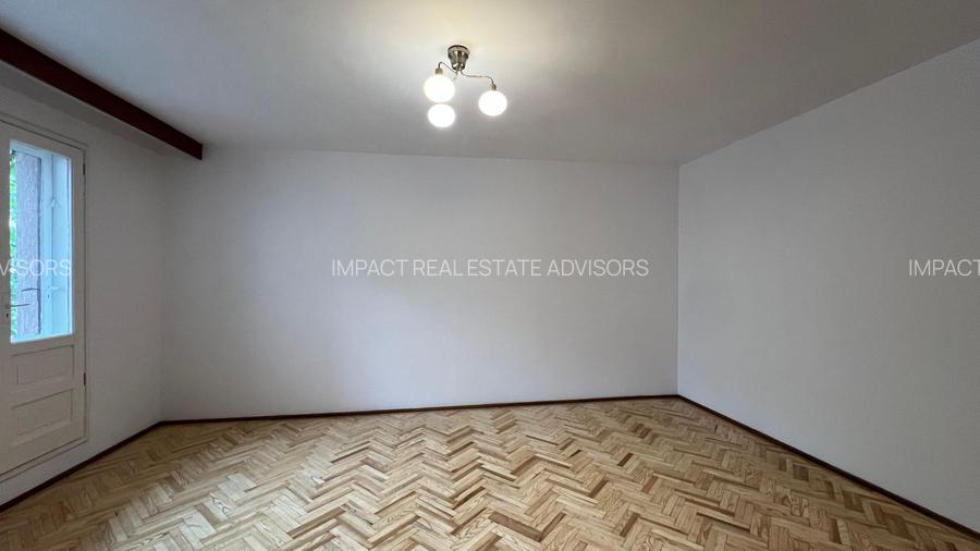 Apartament in vila cu 5 camere si curte proprie | Domenii - Casin - 11