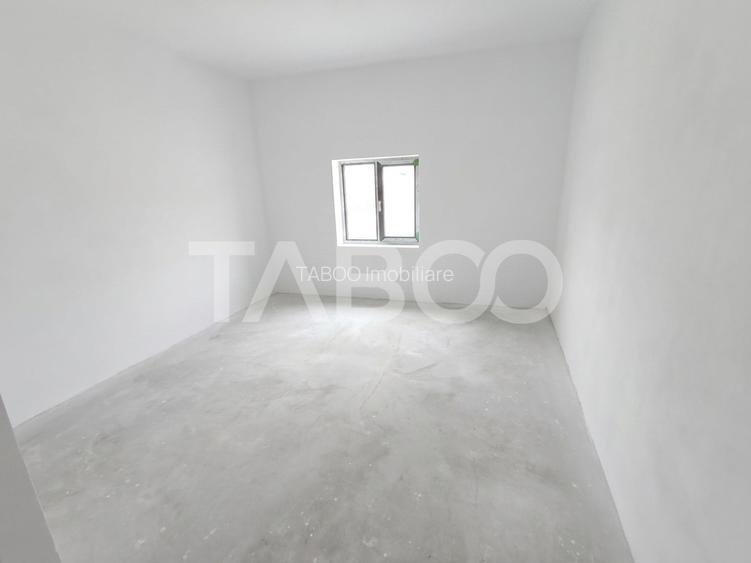 Casa spatioasa - aer curat si priveliste spre munti - teren 1203 mp - 22