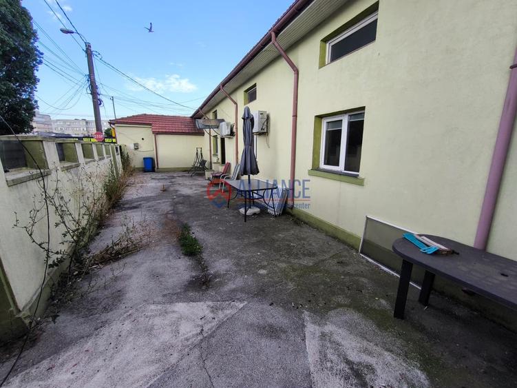 Casă 5 camere, ICIL, curte pavată, 2 parcări