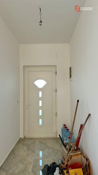 Duplex cu 5 camere de vanzare in Sanandrei - ID V3806