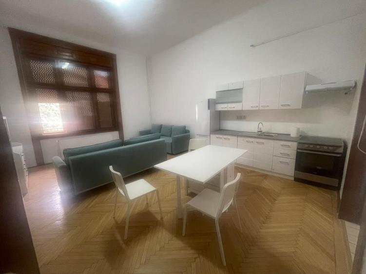 Apartament 3 camere - zona ultracentrala