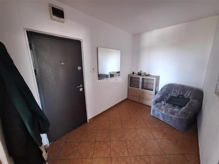 Apartament 2 camere decomandat zona Narcisa - 8
