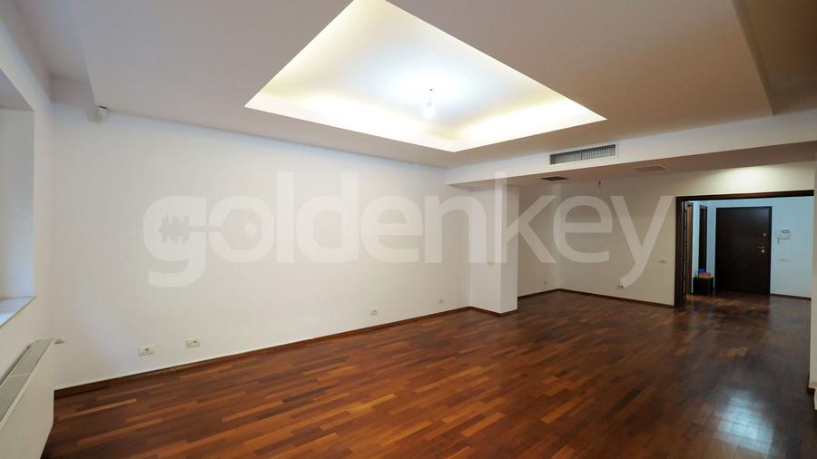 Apartament generos cu 3/4 camere | 191mpc | 90mp gradina