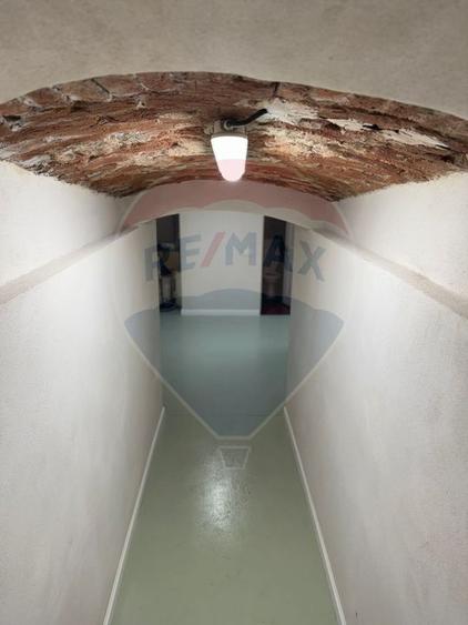 Spațiu comercial de închiriat 40 mp, în zona Decebal