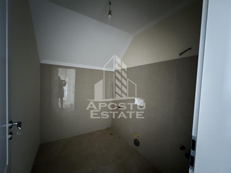 DUPLEX DE VANZARE cu suprafata foarte generoasa in Giarmata Mare