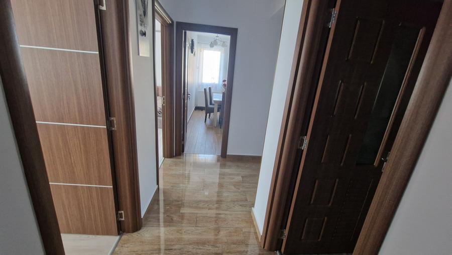 Apartament 3 camere Isaran