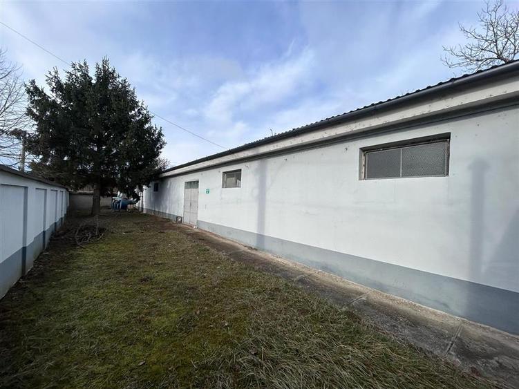 Hala industriala de vanzare in Marghita – 650 mp hala + birouri 200 mp, teren 34
