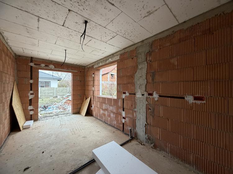 Casa individuala 4 camere, 405mp teren, 120mp utili - Utvin