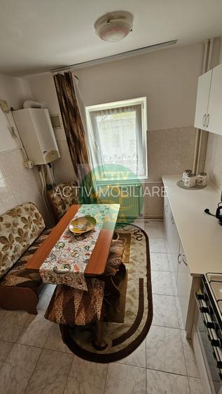 De inchiriat apartament 2 camere, etaj 1,zona Roman Voda - 8