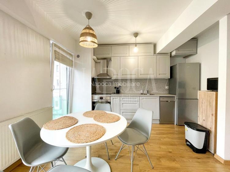 Apartament 3 camere de vanzare in Centru, Cluj Napoca - 3