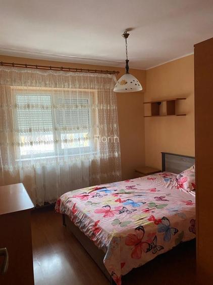 Apartament 3 camere ,decomandat zona Spiru Haret Tg Jiu  - 3