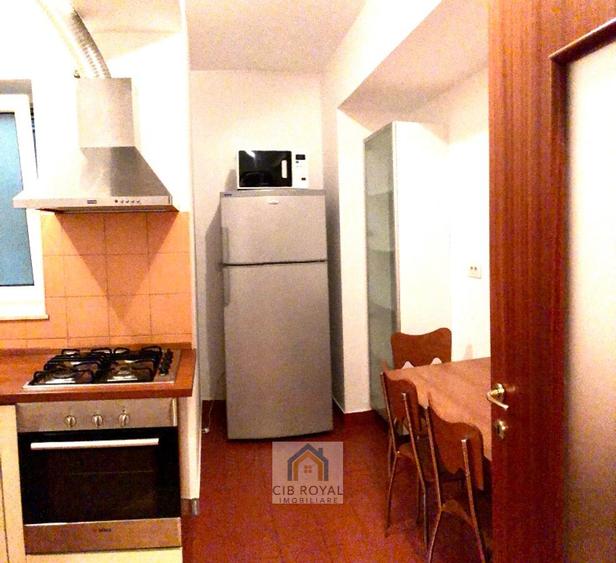 Inchiriez apt. 2 cam. Soseaua Nordului, Str. Barajul Arges,bl. 2009, loc parcare