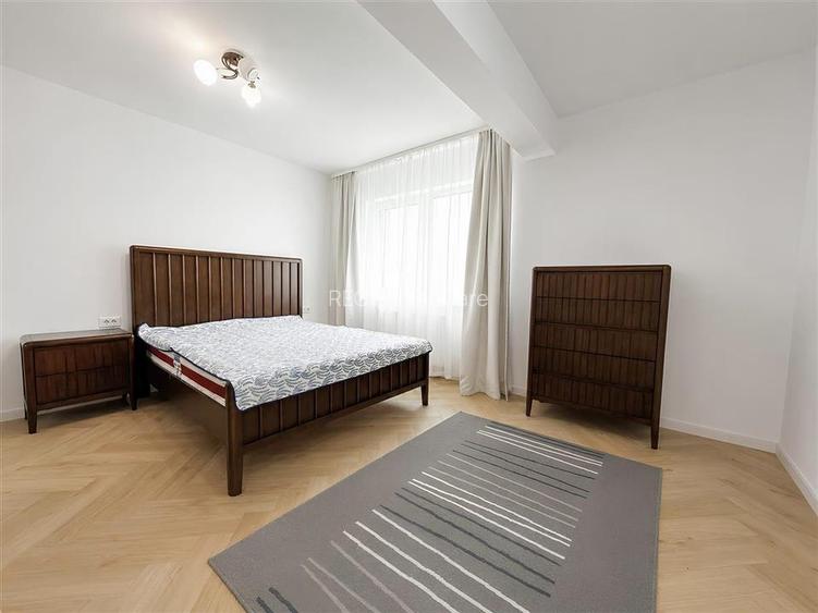 Apartament nou cu 2 camere si parcare zona Mall Coresi - 6