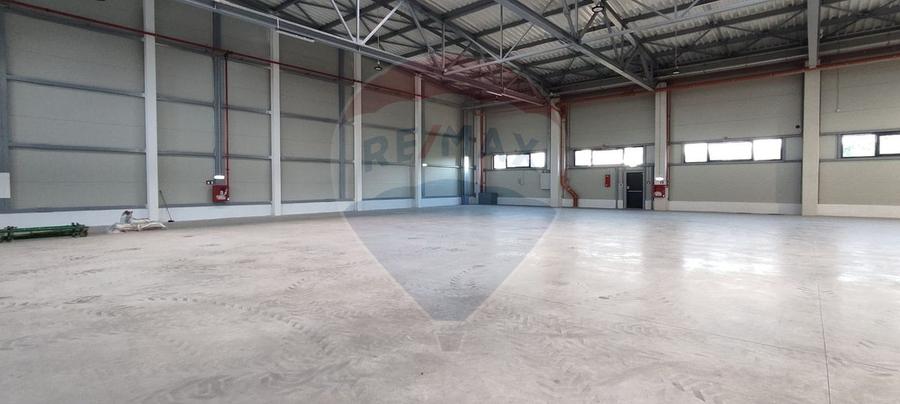 Spațiu industrial de 875mp de închiriat în zona Exterior Vest
