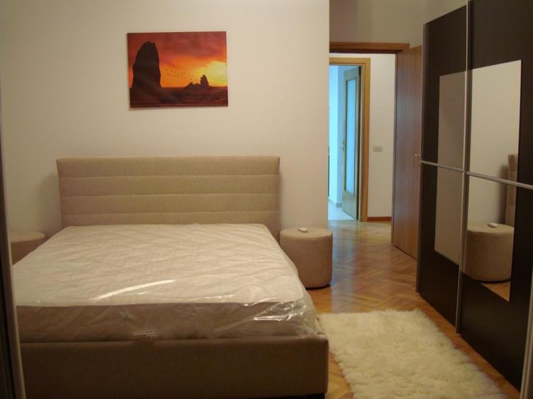 Proprietar inchiriez apartament elegant langa Herastrau