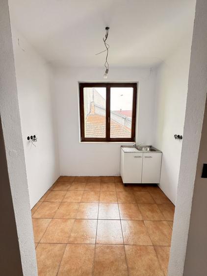 Spațiu comercial de închiriat – Ultracentral, Oradea – 203 mp utili –