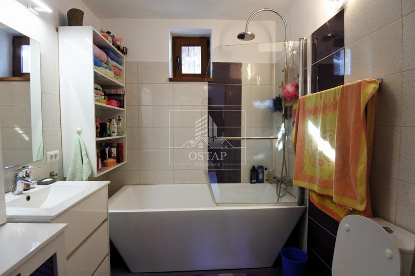 Vilă modernă tip duplex în Bacău - zona Tache - strada Mărăști