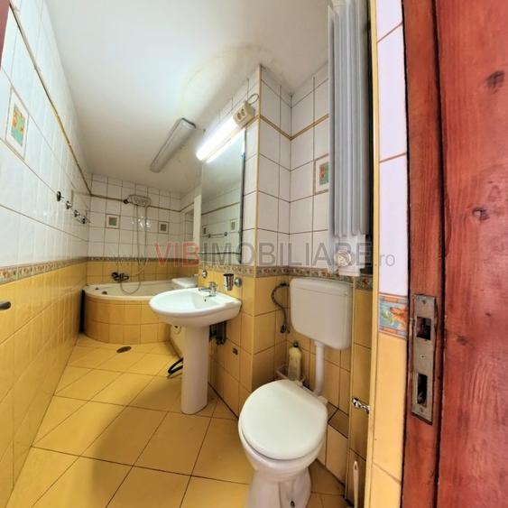2 Camere - Bd Unirii - Nemobilat