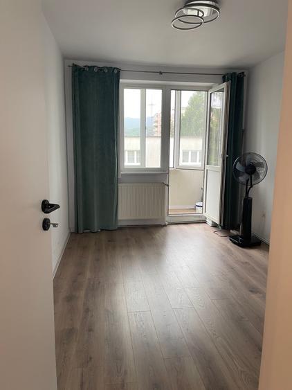 Apartament 4 camere Astra