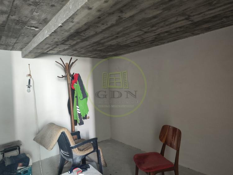 Casa 4 camere, teren 350 mp, localitatea Podari, zona Profi Loco