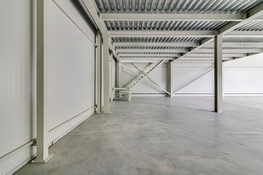 Reprezentanta PREMIUM| Hala Showroom 988mp, locatie exceptionala!