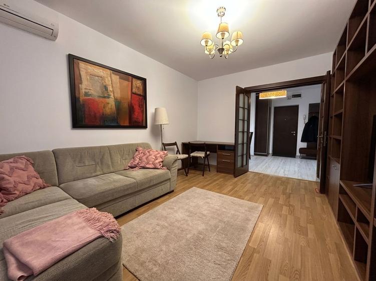 2 camere de inchiriat | zona Aviatorilor | prima inchiriere