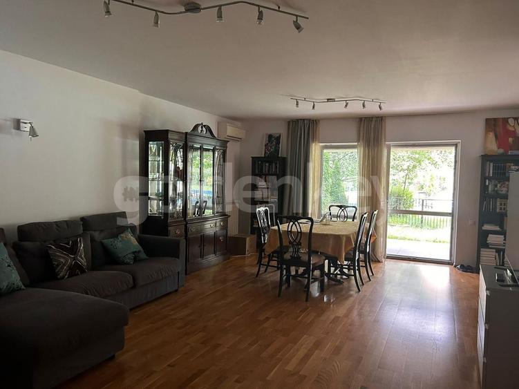 Apartament cu 4 camere in complex cu piscina