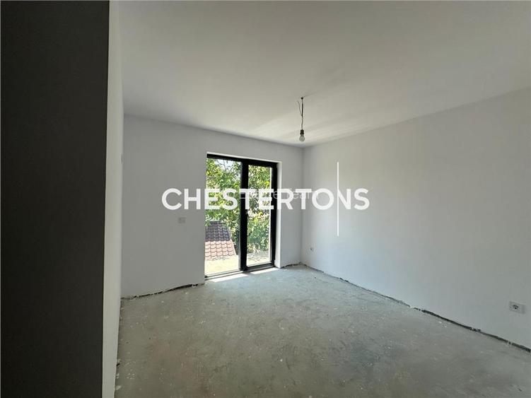 Vila moderna, 4 camere + curte ,zona linistita, oportunitate unica - 15