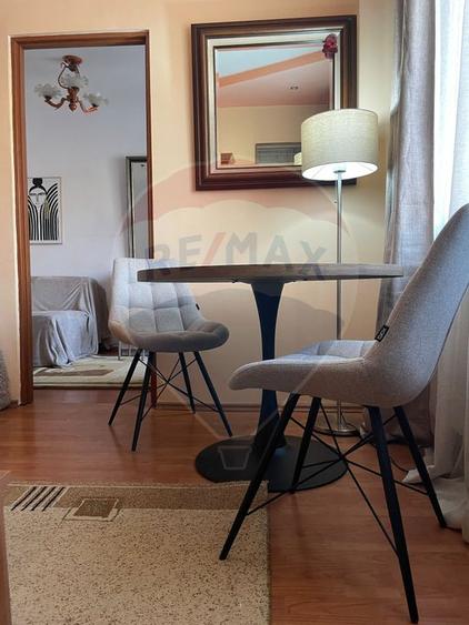 Apartament cu 2 camere de închiriat în zona Sasar
